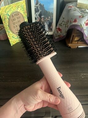 Lange Pink Round Thermal Styling Brush 2 in 1 titanium blow drying brush.